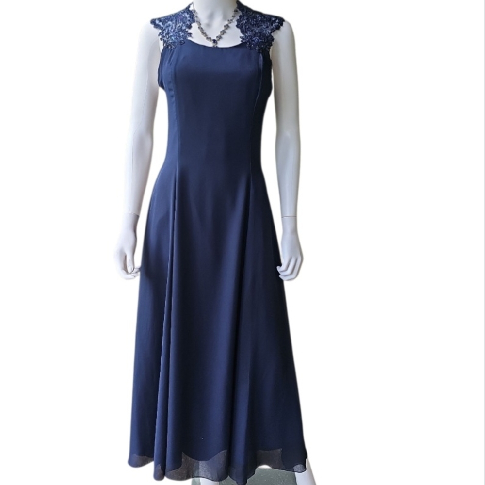 Scott McClintock Blue Sleeveless Square Neck Maxi Gown